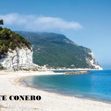 2 La Fisarmonica Del Conero * كاستيلْفيدارْدو