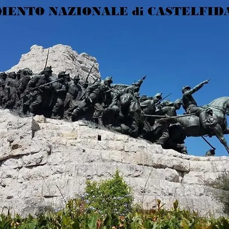 2 La Fisarmonica Del Conero * كاستيلْفيدارْدو